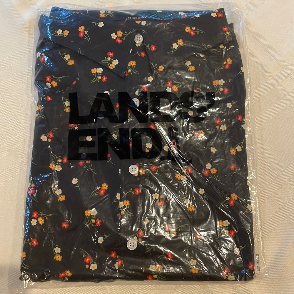 NWT Lands End women’s floral dress shirt